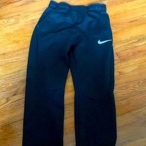 Youth XL Black Nike Sweatpants